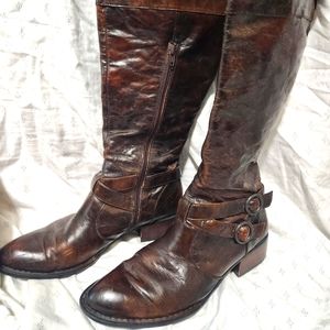 Born woman's size 8.5 brown leather tall boots